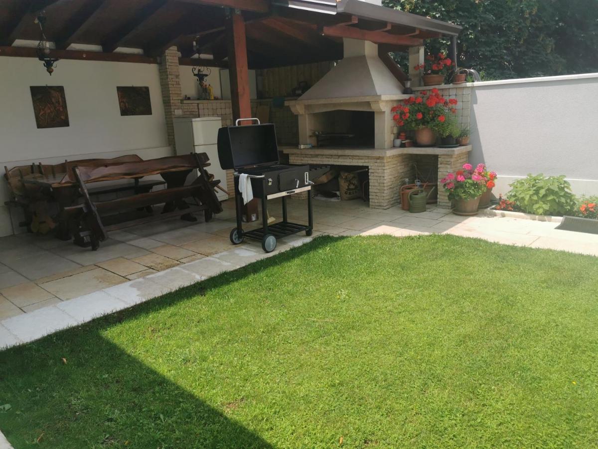 Apartments Slisko Porec Ngoại thất bức ảnh