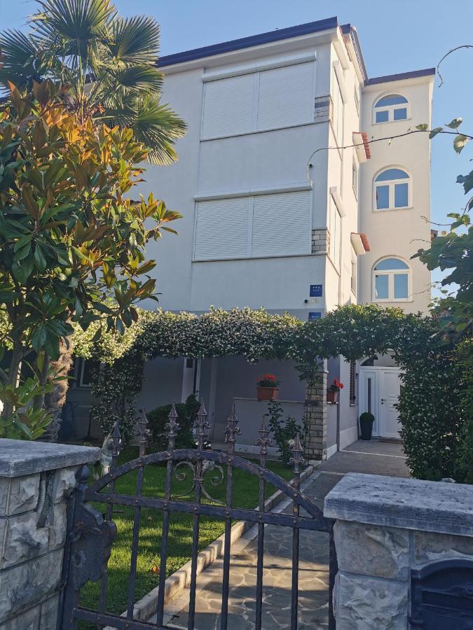 Apartments Slisko Porec Ngoại thất bức ảnh