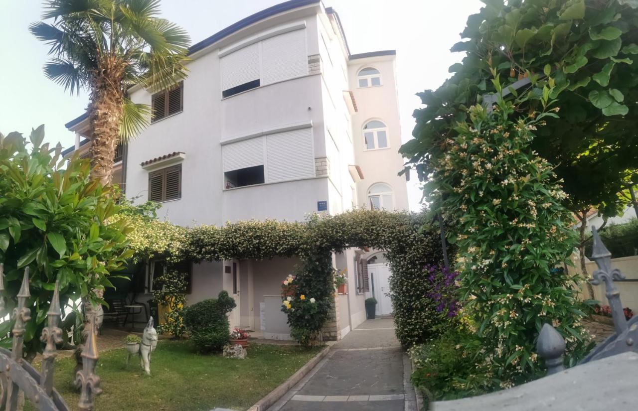 Apartments Slisko Porec Ngoại thất bức ảnh